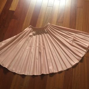 Pleated blush/salmon colour skirt Size S